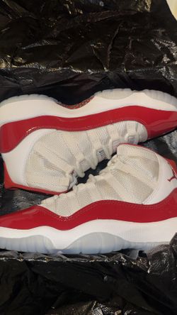 Jordan 11 Retro Cherry (2022) 