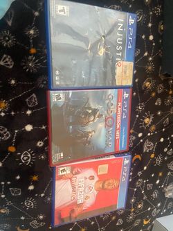 PS4 Games Bundle – Injustice 2, God of War, FIFA 20