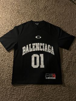 Balenciag Streetwear Black And White Tee