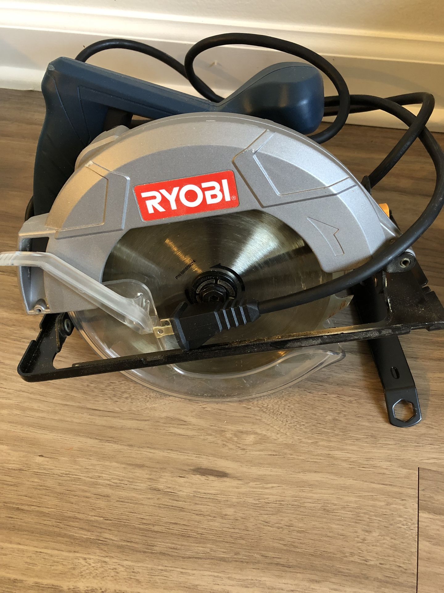 RYOBI/ Circular saw