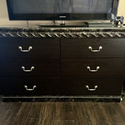 Drawer Dresser 