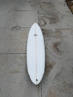 Wegener midlength twin surfboard 7’1”