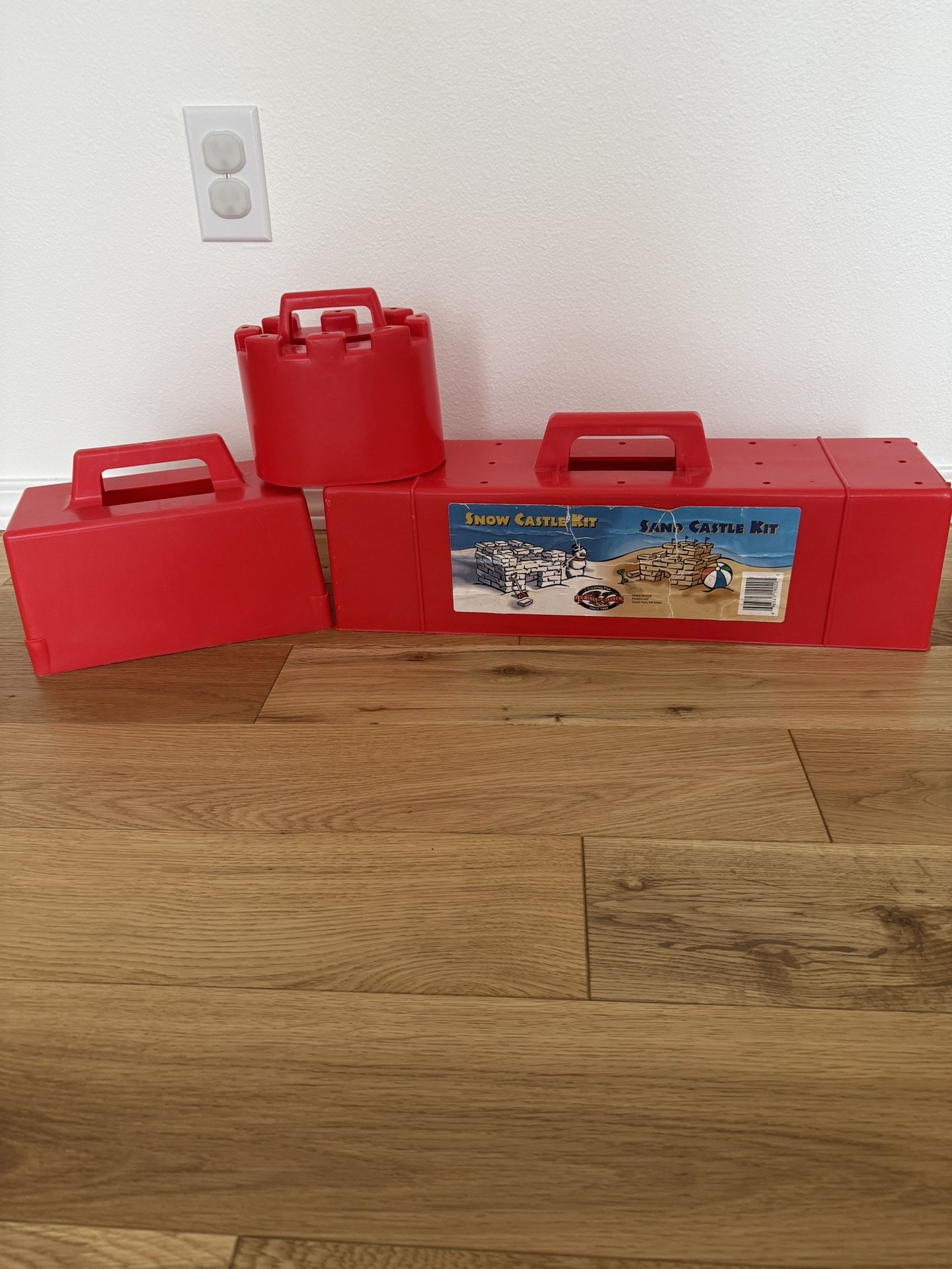 Flexible Flyer Snow Fort Building Kit Brick Form & Sand Castle Mold Block, Beach & Winter Toy