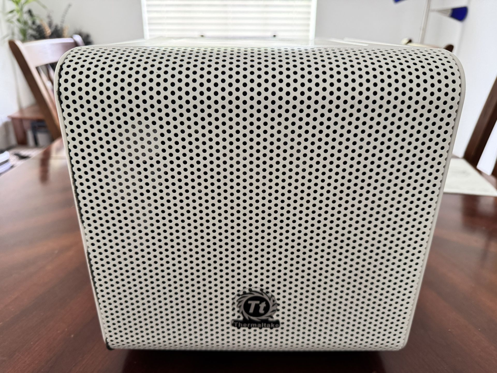 Thermalake V1 Case Mini ITX