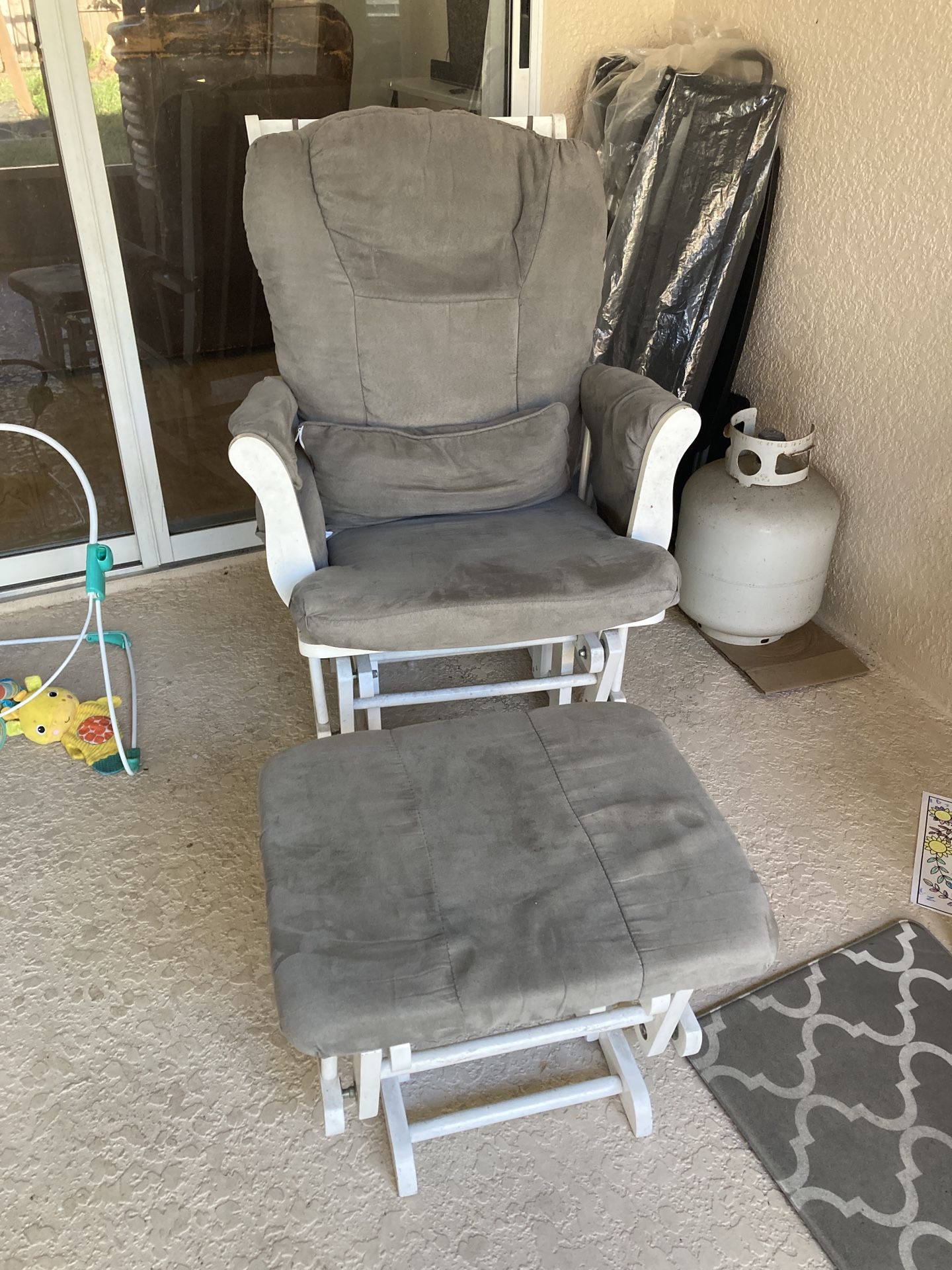Rocking Chair Glider And Ottoman