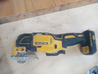 DEWALT 20V MAX XR Brushless Oscillating Multi-Tool