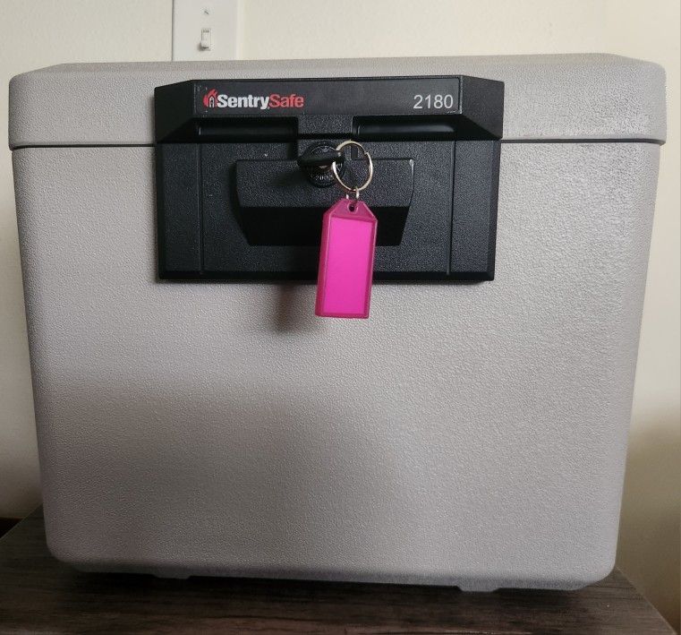 Sentry Safe 2180 - Works Perfectly!