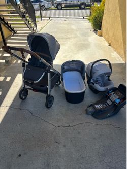 Uppababy Cruz travel system