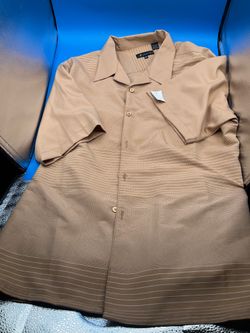 Montique men’s 2XL tan striped short sleeve shirt