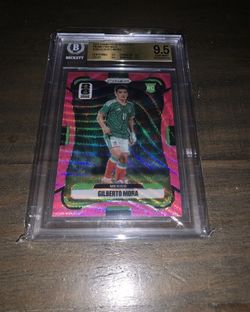 2026 Prizm World Cup Gilberto Mora Rookie Card RC 290 Pink Wave /45 BGS 9.5