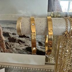 Bracelet Middle One Only Available