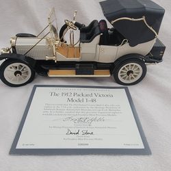 1912 PACKARD VICTORIA DIECAST CAR WITH CERTIFICATE OF AUTHENTICITY 