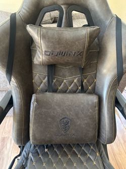 Gaming chair