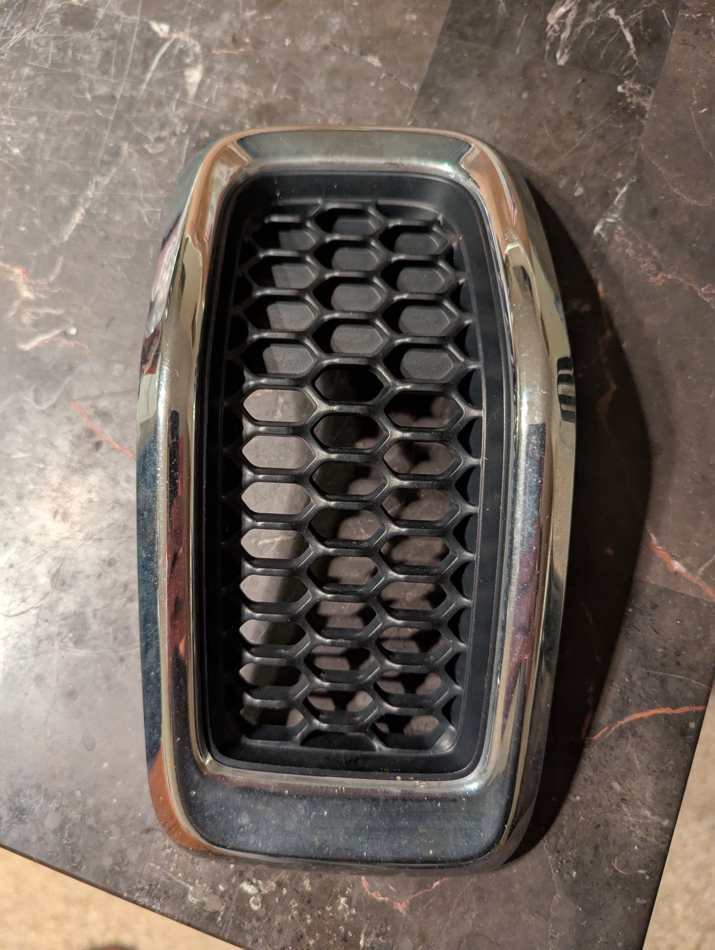 Jeep Cherokee Chrome Black grills