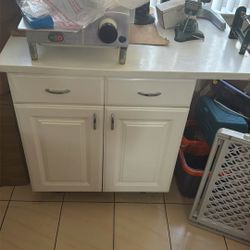 Rolling kitchen Island
