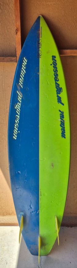 6'5" squash tail tri-fin surfboard