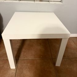 Set Of 2 Night Stands