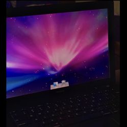 MacBook Apple laptop 