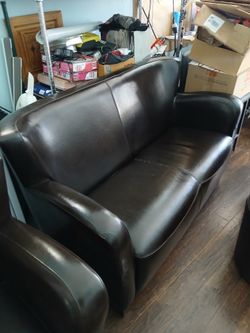 Set of 3 matching couches