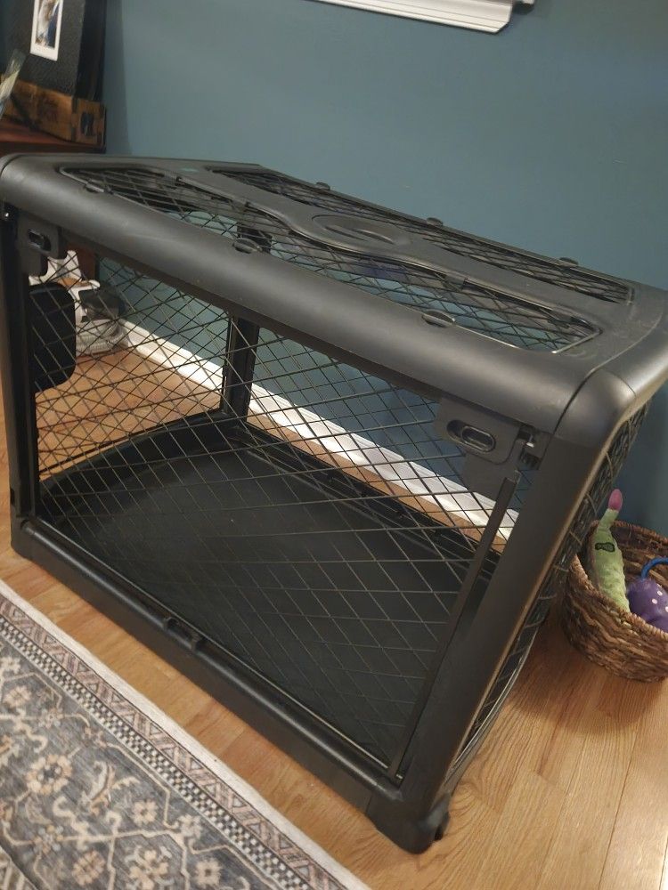Diggs Revol Dog Crate – Intermediate
