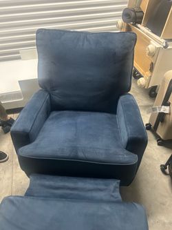 Recliner Chairs