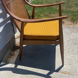 Mid-century modern accent chair