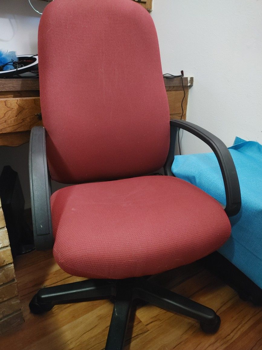 Red Office Chair/Computer Chair