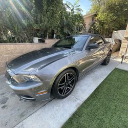 2014 Mustang Convertible V6