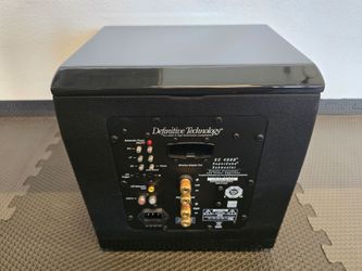 Definitive Technology SuperCube 4000 Subwoofer wife approved mini speaker home theater.