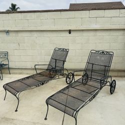 Pair of Vintage Wrought Iron Chaise Lounge Chairs with Wheels (MCM / Woodard Style)