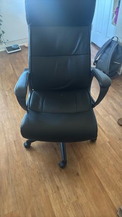 Office Chair Very Soft And Comfy