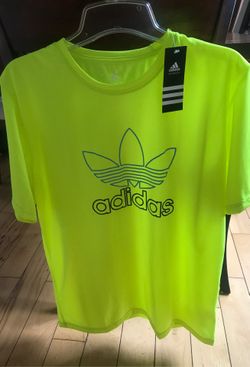 Adidas brand new men’s medium tshirt