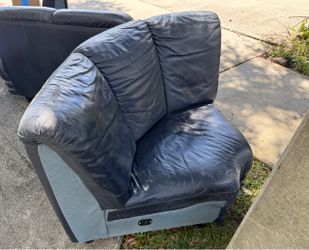 Free leather sectional coach