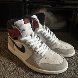 Jordan 1 Light Smoke Grey