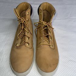 Timberland Size 8.5 Earthkeepers Amston Wheat colored  Boots