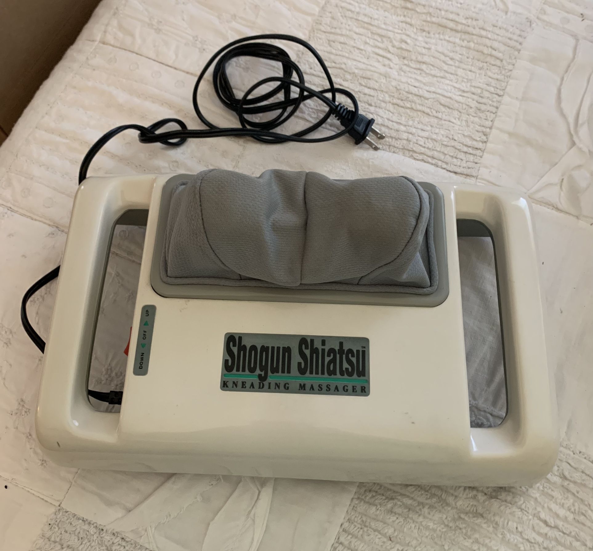 Resteck Shiatsu Neck And Back With Heat Massager for Sale in San Diego, CA  - OfferUp