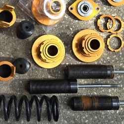 Rear Shock Set 03 350z