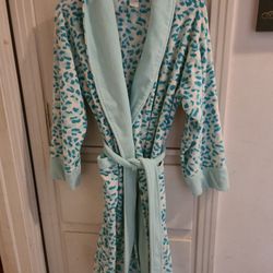 Fleece Robe Wm's size Small $2.99