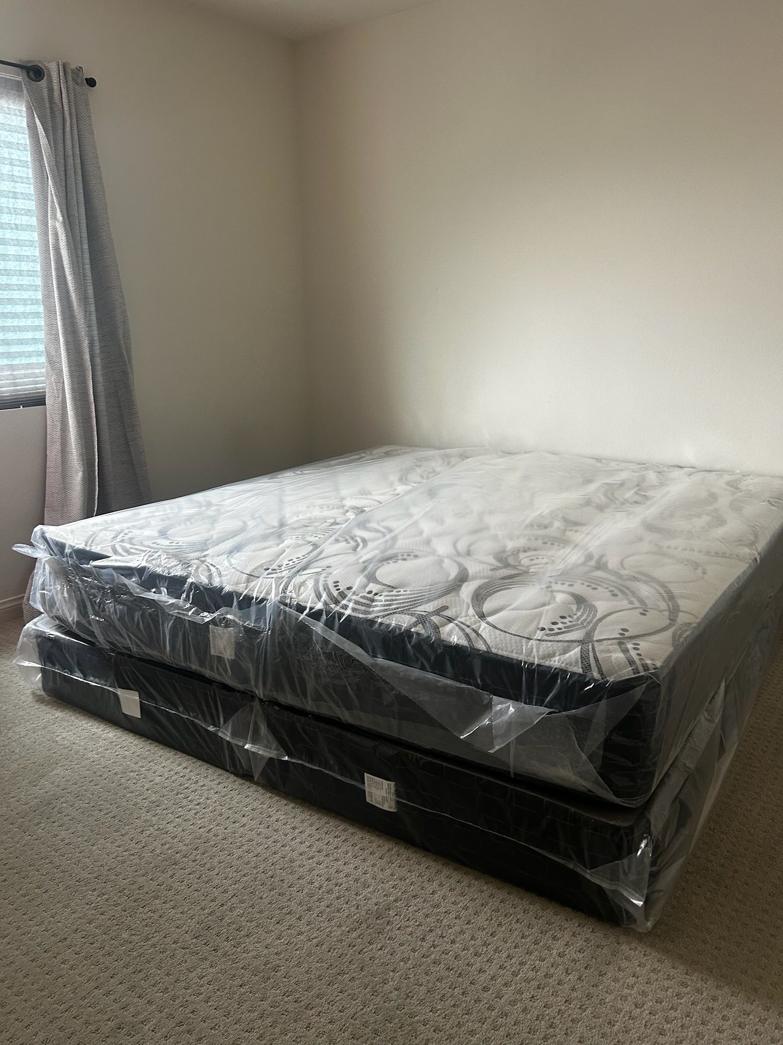 New King Size Mattress With Box Spring