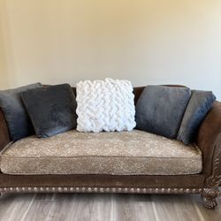 Sofa/ Love Seat