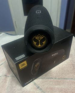 JBL speaker