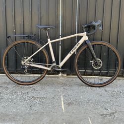 Trek 920 Disc - Touring / Adventure bike - 54cm - SRAM X9 - Excellent Condition + 2 Extra Tires