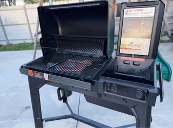 BRAND NEW Traeger Pro 575 Wood Pellet Grill & Smoker – $550 OBO 🔥