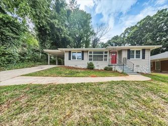 Lovely & Spacious 3bedroom in Seminole