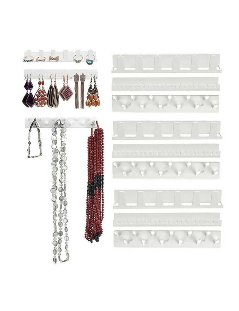 Wall mounted jewelry storage