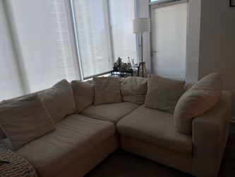 3 piece sectional couch.