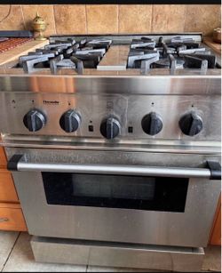 Thermador Professional Stainless Steel Gas Range