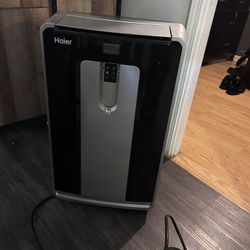 Air Conditioner READ DESCRIPTION 