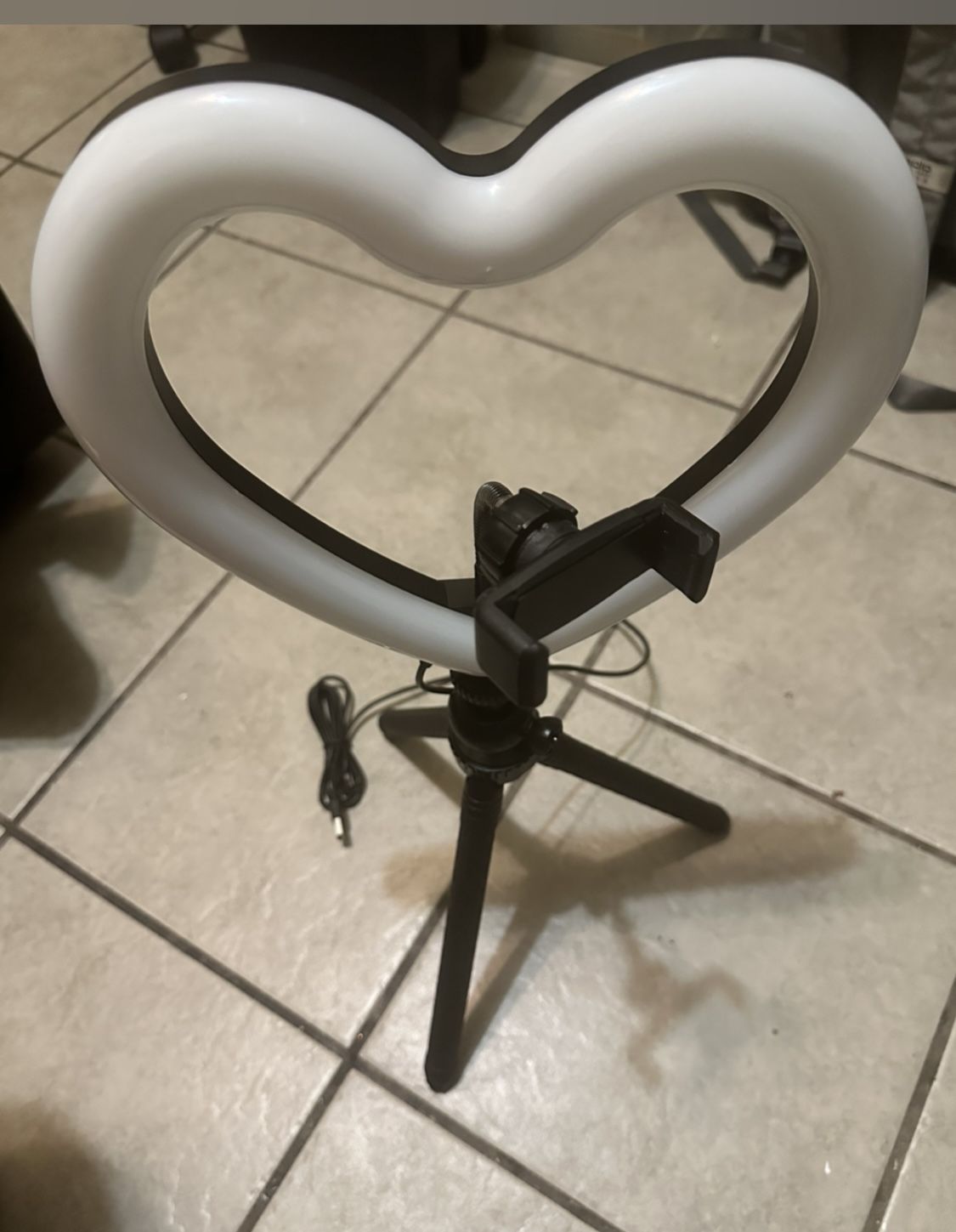 Heart-Shaped LED Ring Light with Tripod