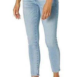 GUESS Women's Sexy Curve Skinny Jeans